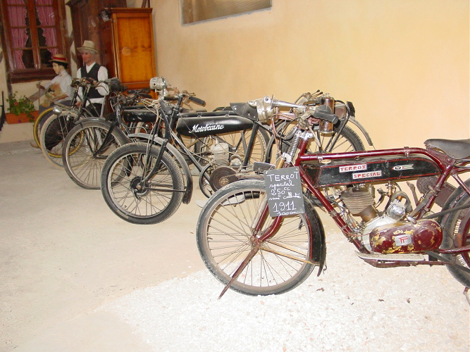 Etape 5 - Le musée de Salviac - Les 2 roues